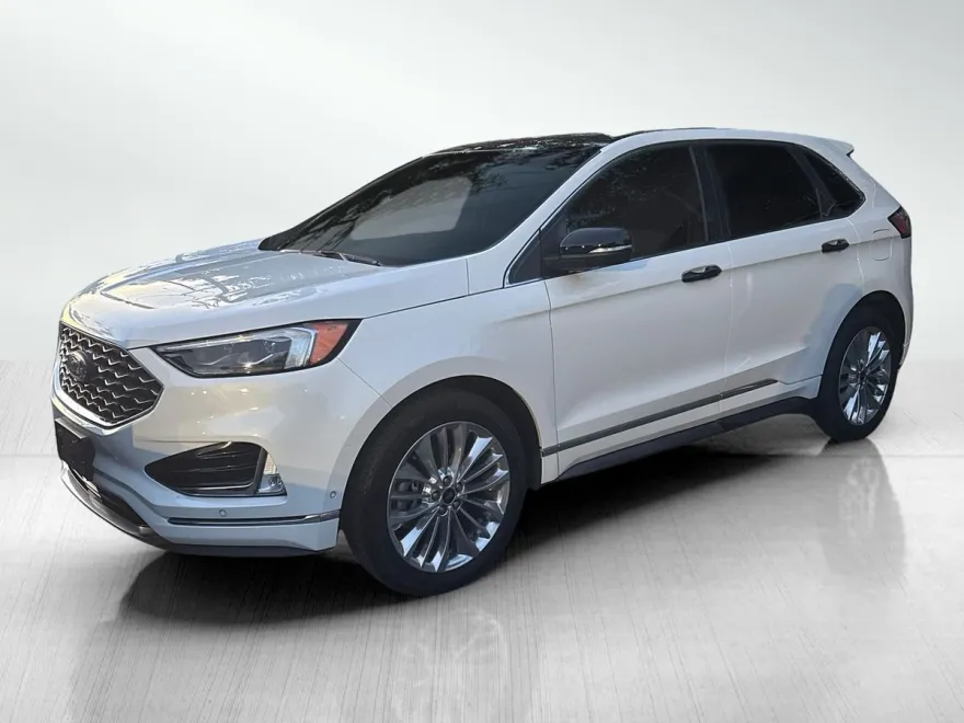 2020 Ford Edge Titanium photo 1