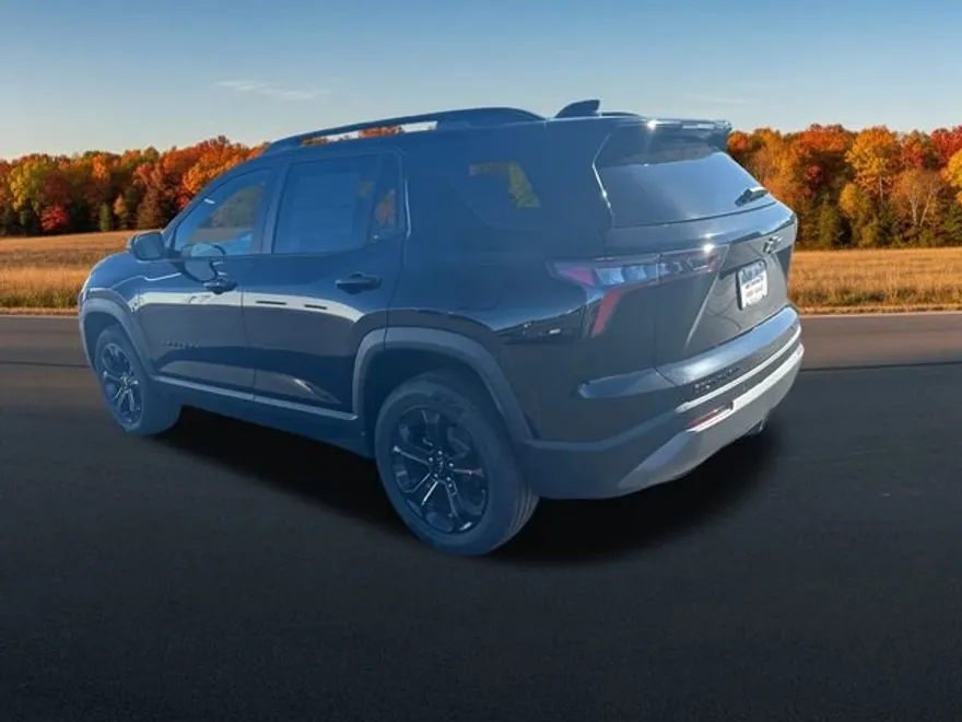 2026 Chevrolet Equinox LT photo 1