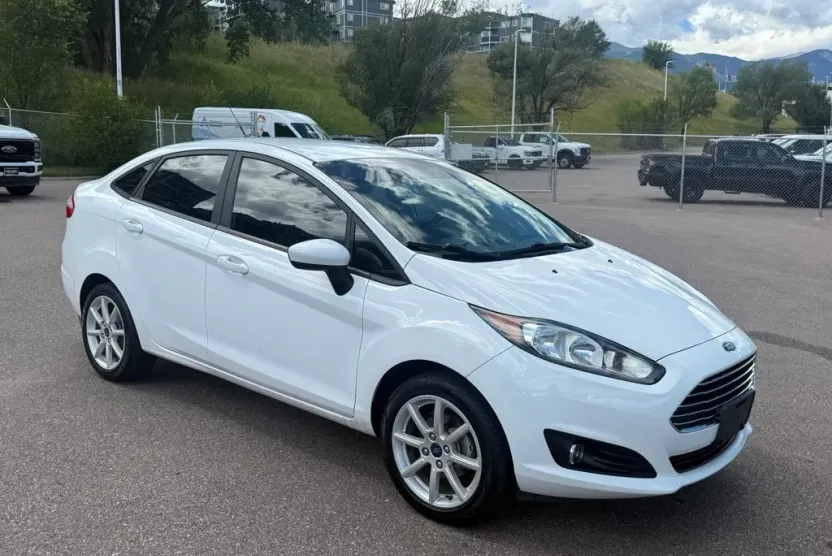 2019 Ford Fiesta SE photo 1