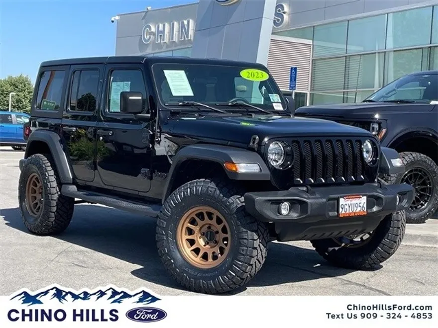 2023 Jeep Wrangler Sport S photo 1
