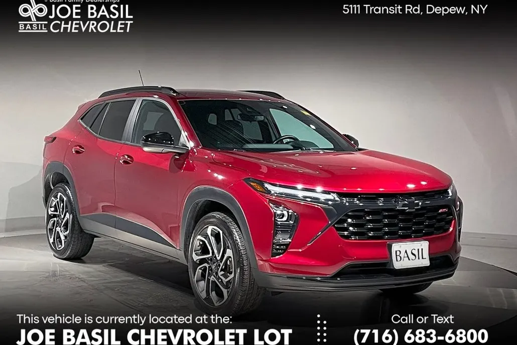 2024 Chevrolet Trax photo 1