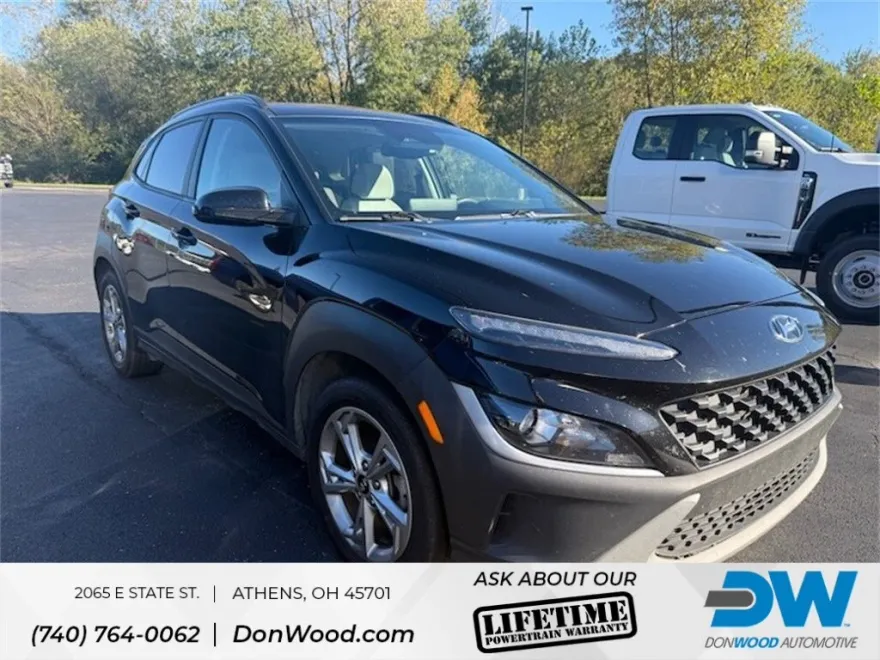 2022 Hyundai Kona SEL photo 1