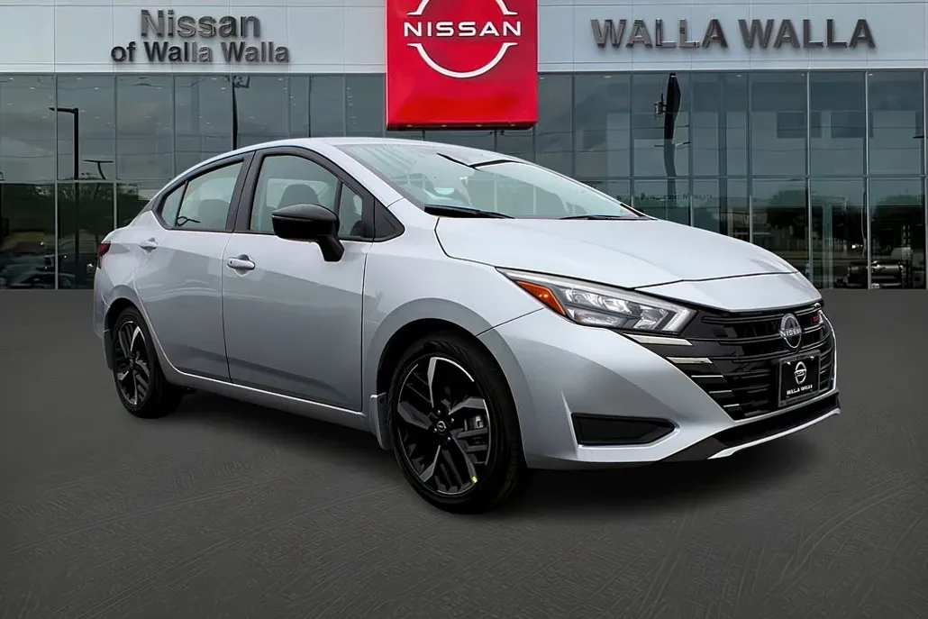 2025 Nissan Versa SR photo 1