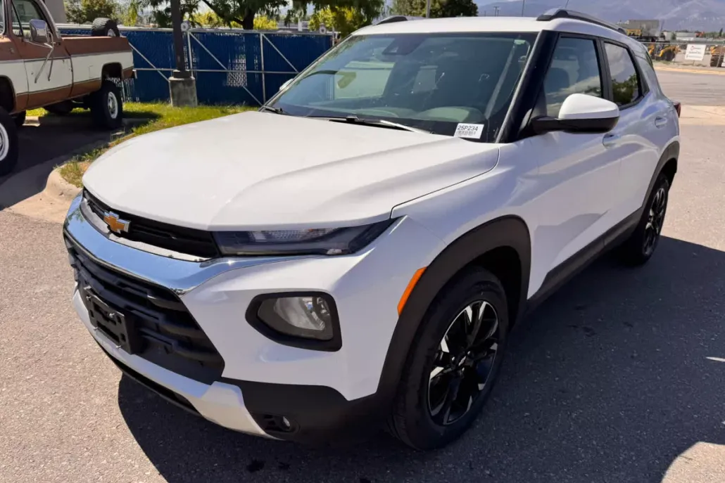 2023 Chevrolet Trailblazer LT photo 1