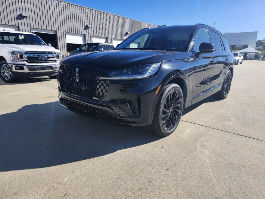 2025 Lincoln Aviator Reserve photo 1