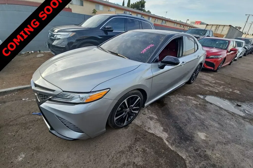 2020 Toyota Camry XSE photo 1