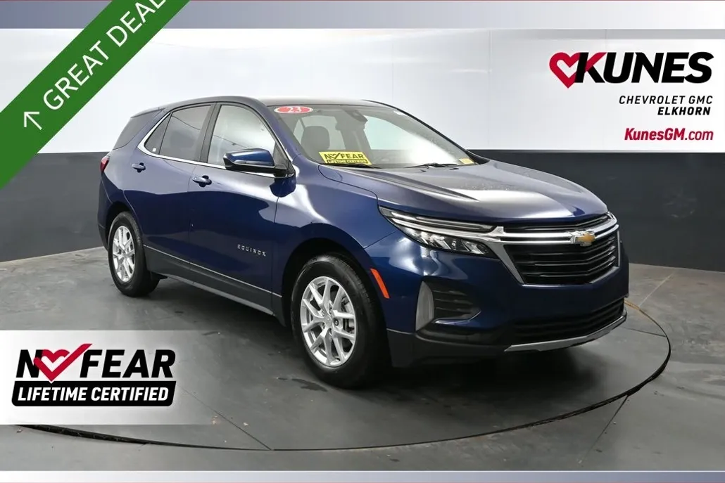 2023 Chevrolet Equinox LT photo 1