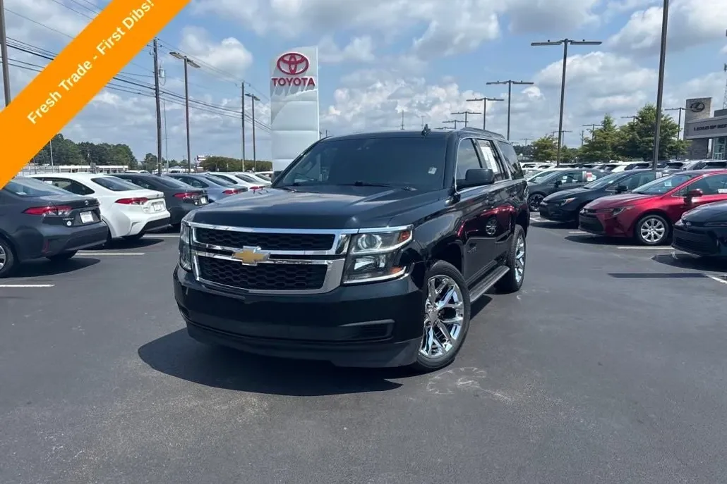 2018 Chevrolet Tahoe LT photo 1
