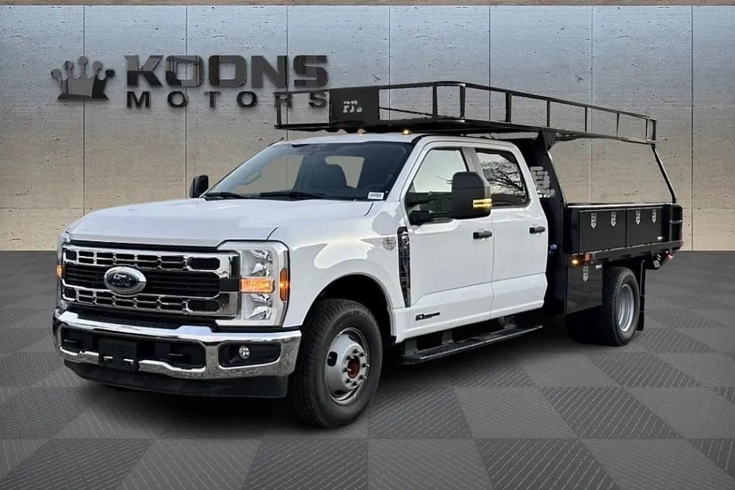 2024 Ford F-350 photo 1