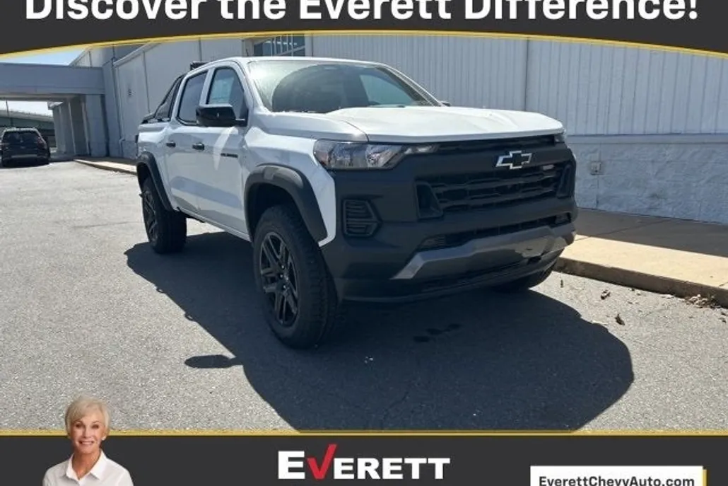 2025 Chevrolet Colorado Trail Boss photo 1