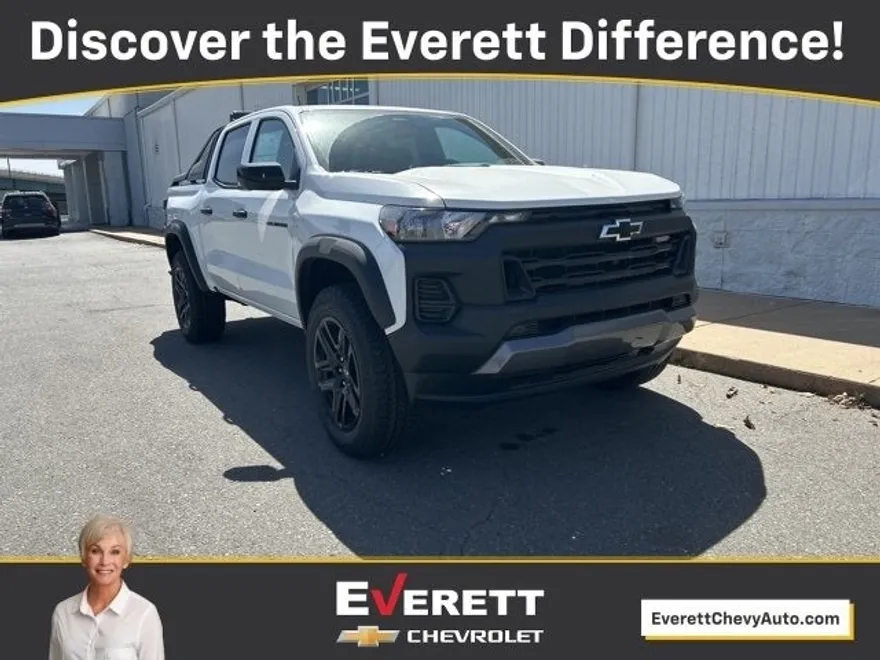 2025 Chevrolet Colorado Trail Boss photo 1