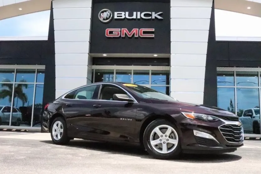 2020 Chevrolet Malibu LS photo 1