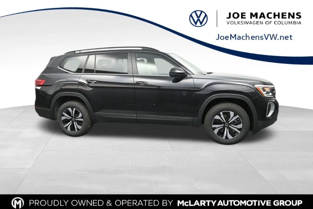 2025 Volkswagen Atlas SE photo 1