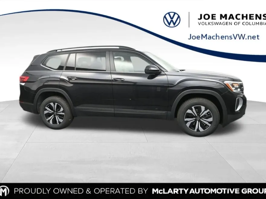 2025 Volkswagen Atlas SE photo 1