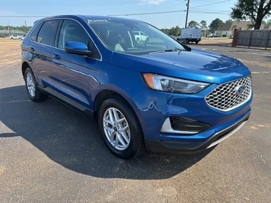 2024 Ford Edge SEL photo 1