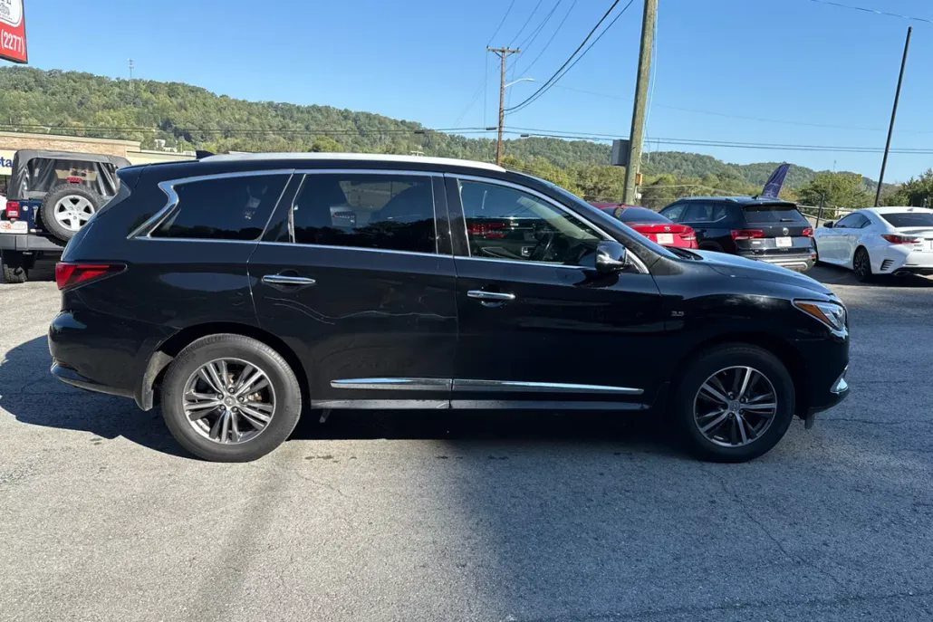 2018 Infiniti QX60 Base AWD photo 1