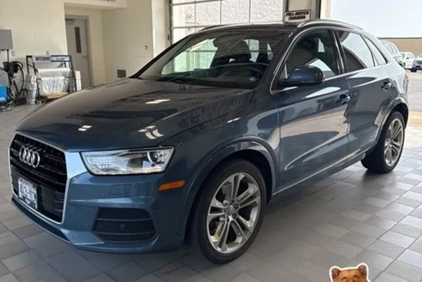 2016 Audi Q3 Premium Plus photo 1