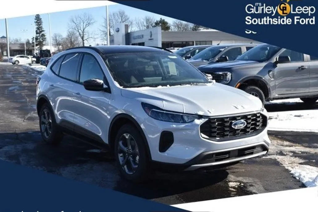 2025 Ford Escape ST-Line photo 1