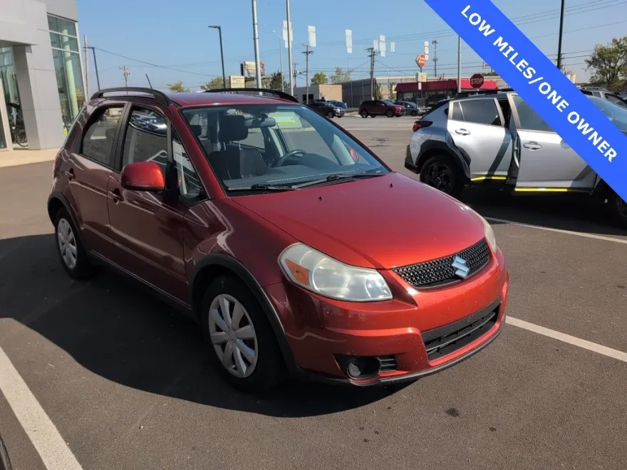 2011 Suzuki SX4 photo 1