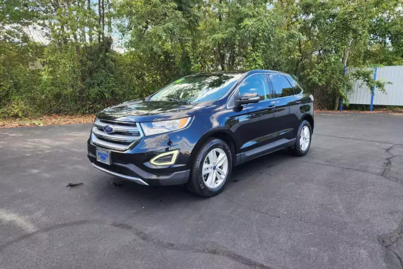 2016 Ford Edge SEL photo 1