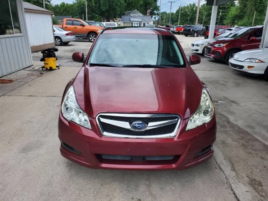 2011 Subaru Legacy 2.5i Limited photo 1