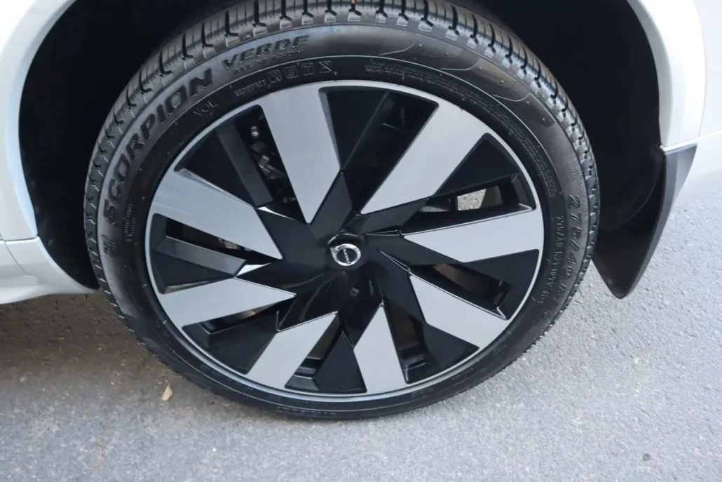 2023 Volvo XC90 Recharge Ultimate photo 1