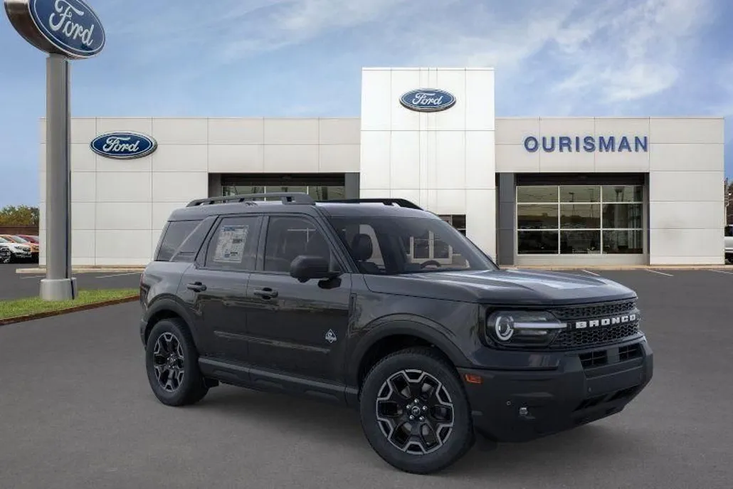 2025 Ford Bronco Sport Outer Banks photo 1
