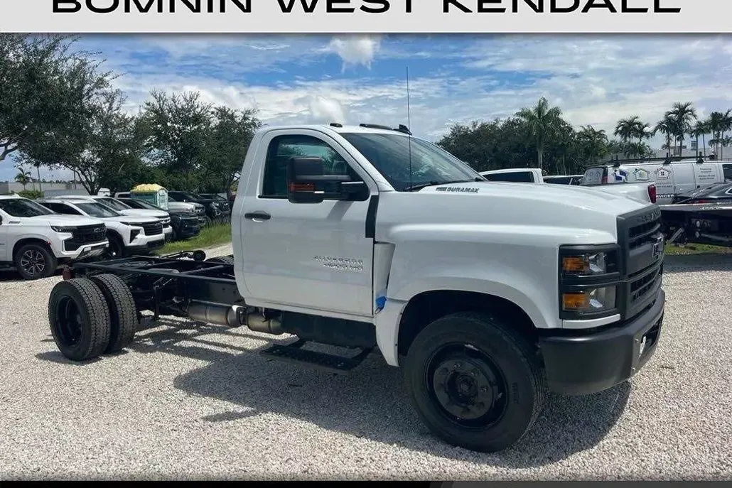 2024 Chevrolet Silverado 4500HD Work Truck photo 1