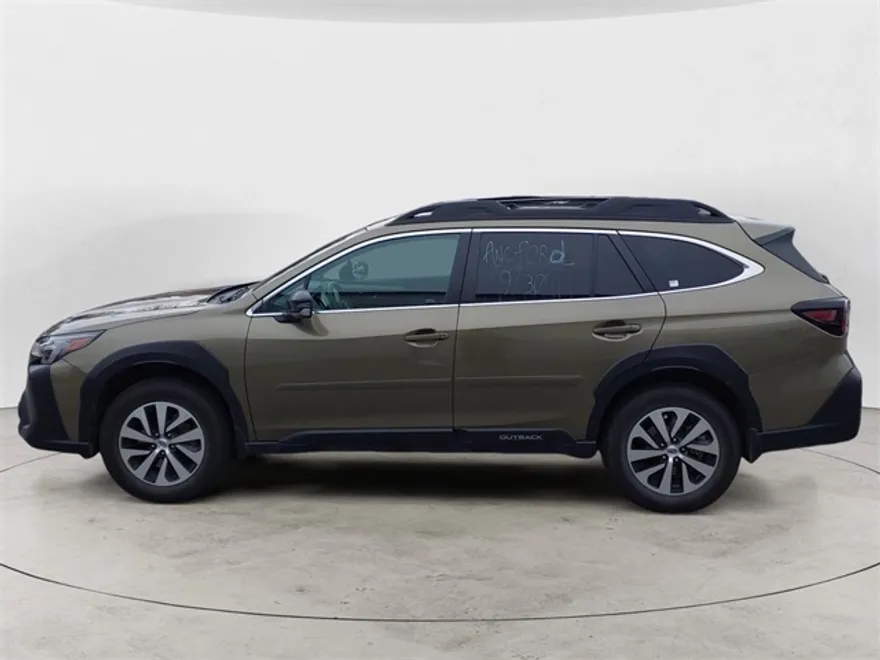 2025 Subaru Outback Premium photo 1