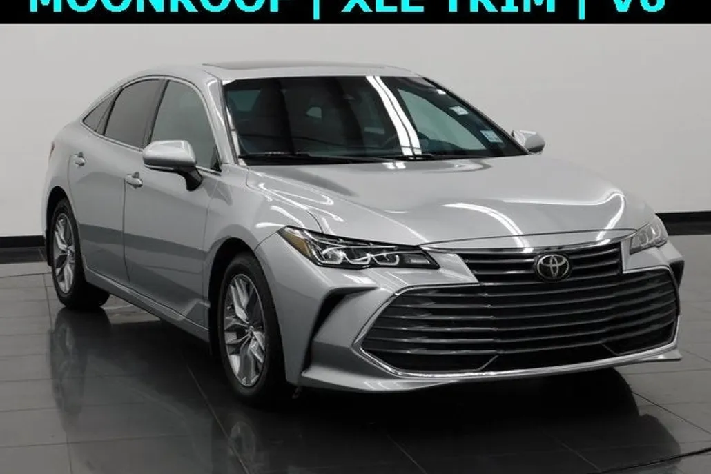 2020 Toyota Avalon XLE photo 1