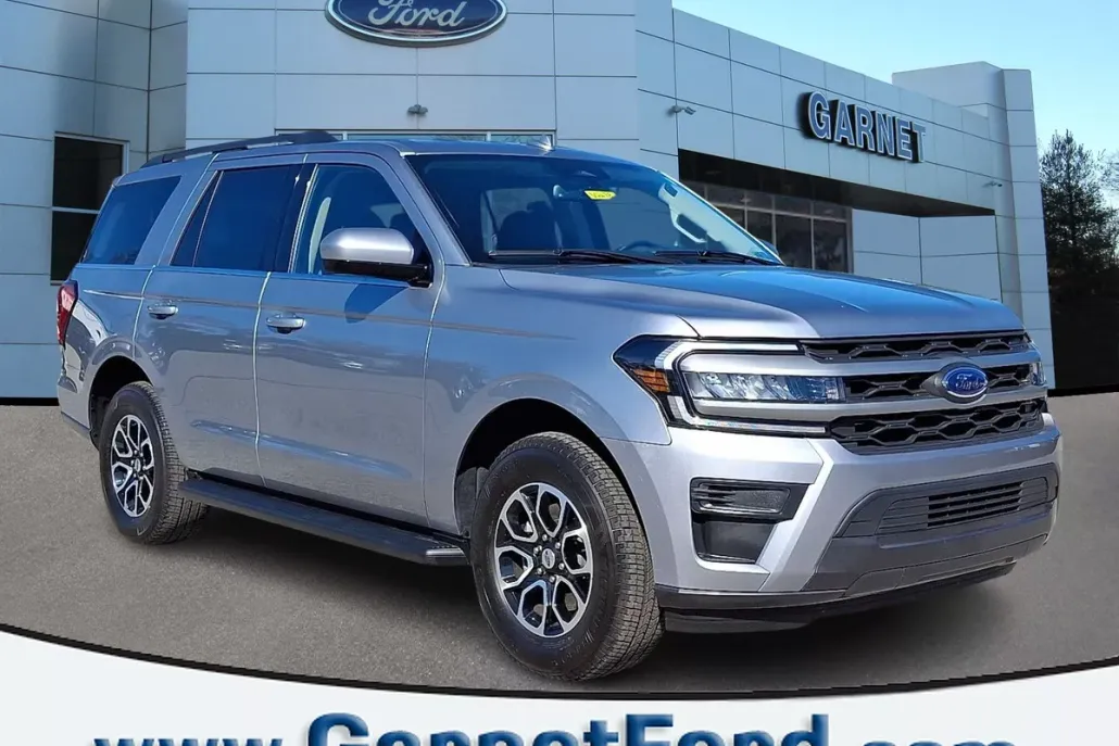 2024 Ford Expedition XLT photo 1