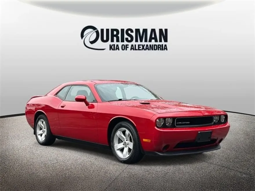 2011 Dodge Challenger photo 1