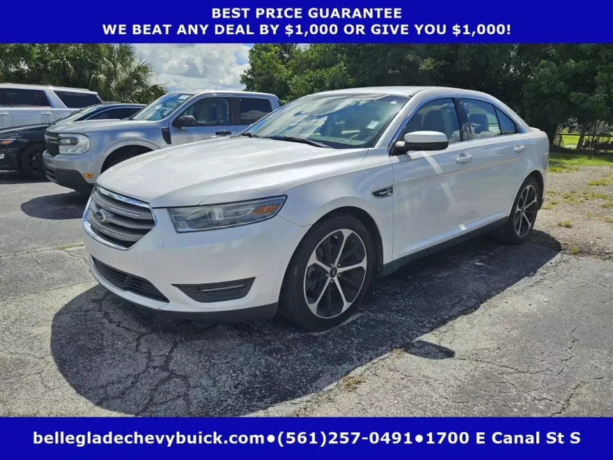 2014 Ford Taurus SEL photo 1