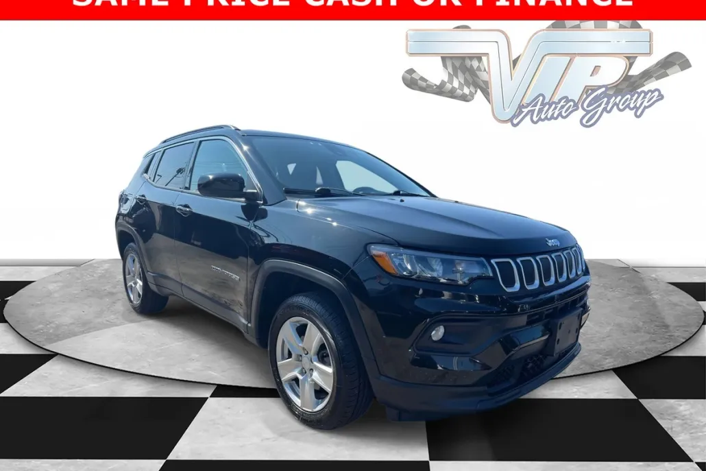 2022 Jeep Compass Latitude photo 1