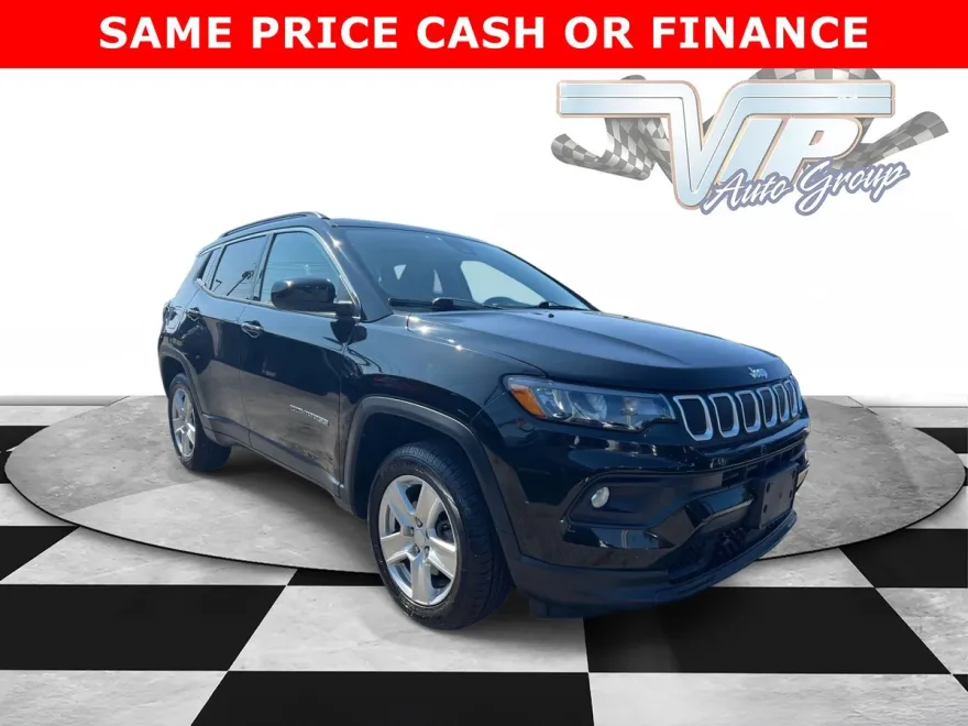 2022 Jeep Compass Latitude photo 1
