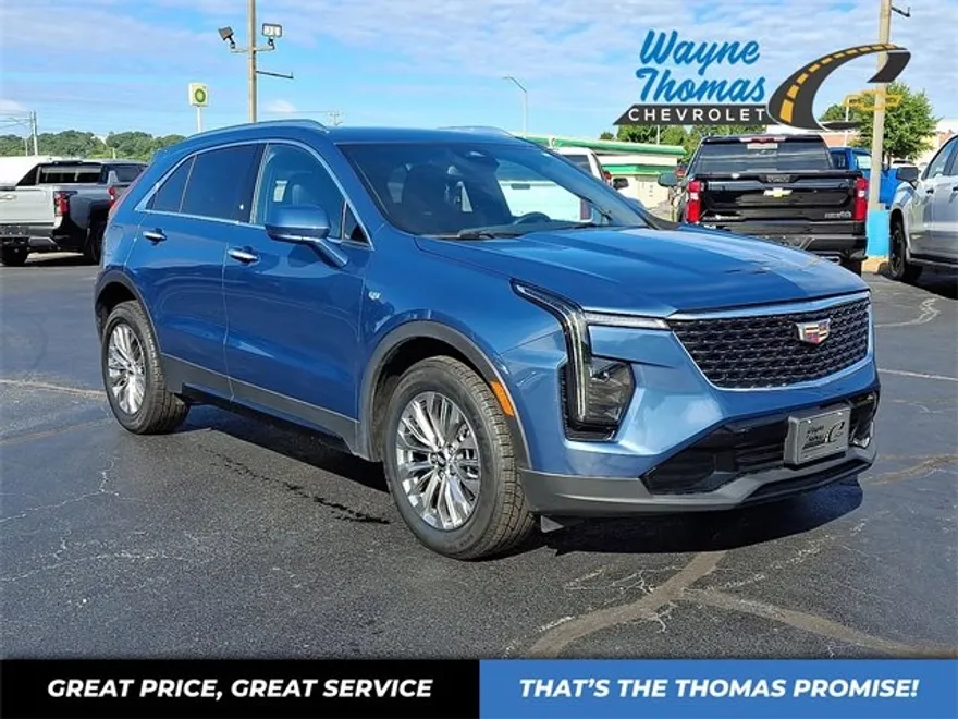 2024 Cadillac XT4 Premium Luxury photo 1