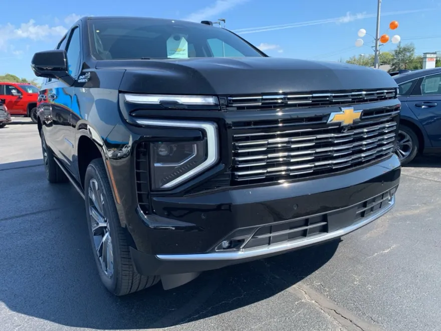 2026 Chevrolet Suburban High Country photo 1