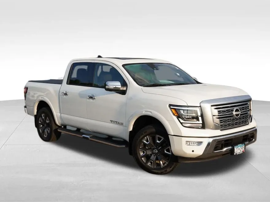 2024 Nissan Titan Platinum Reserve photo 1
