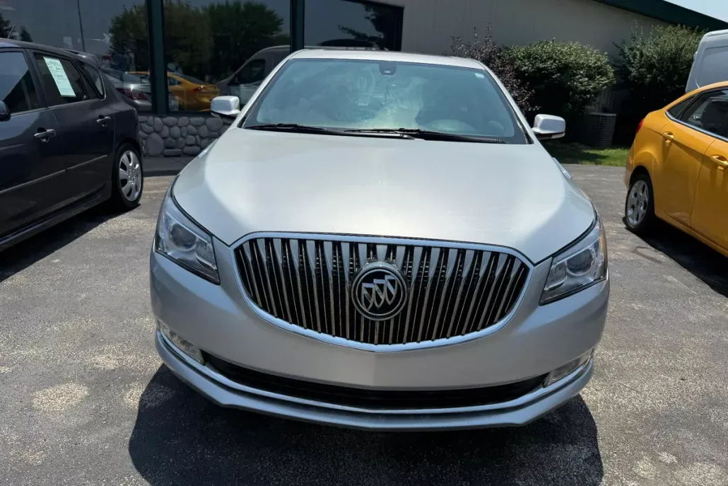 2016 Buick LaCrosse Leather photo 1