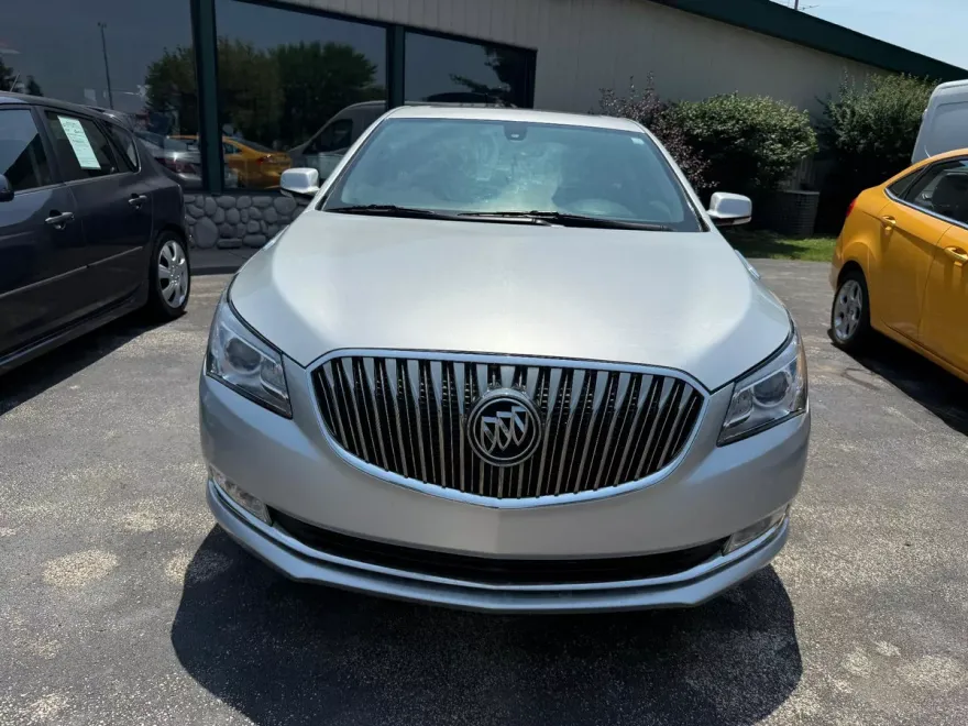 2016 Buick LaCrosse Leather photo 1