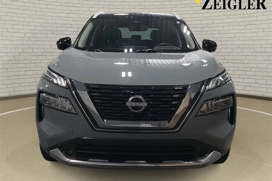 2023 Nissan Rogue Platinum photo 1