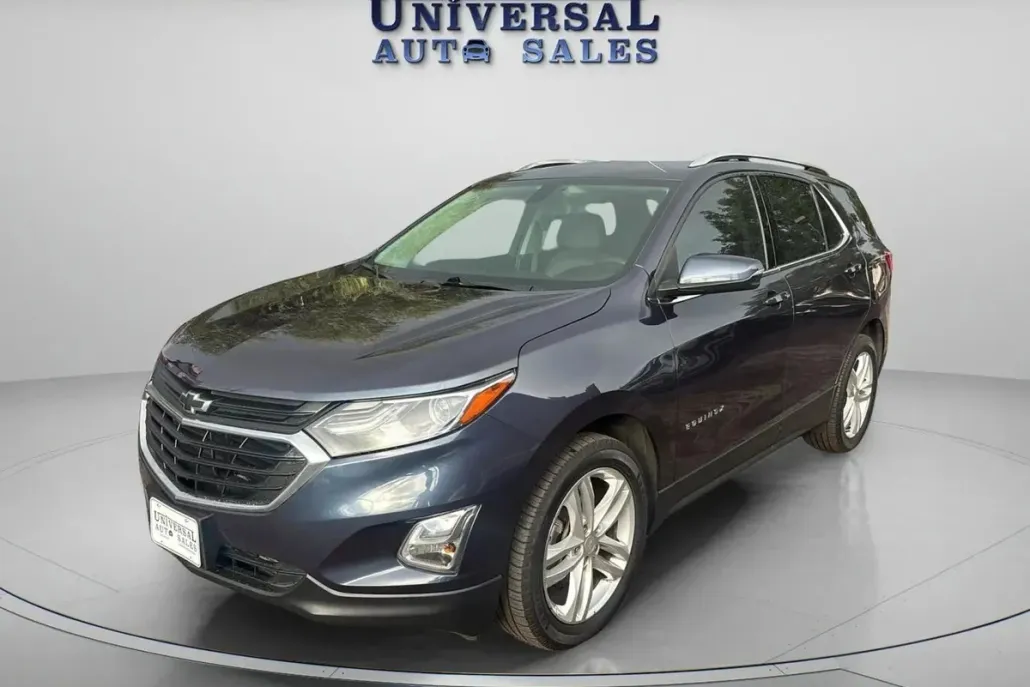 2018 Chevrolet Equinox LT photo 1