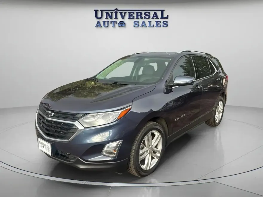 2018 Chevrolet Equinox LT photo 1