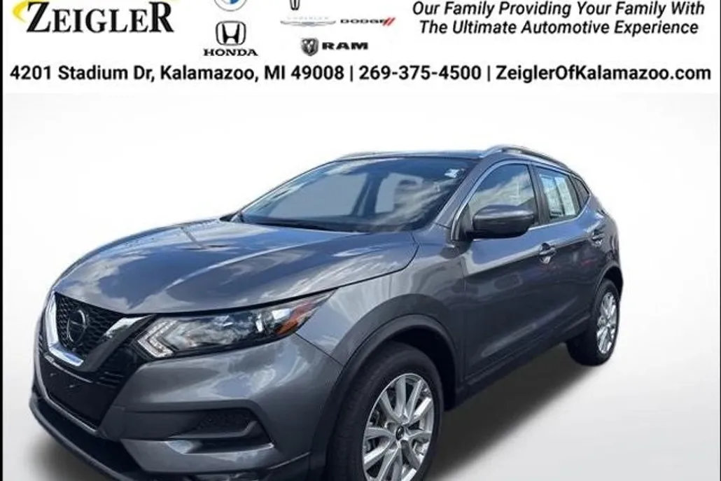 2022 Nissan Rogue SV AWD photo 1