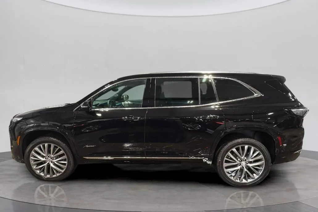 2026 Buick Enclave Avenir photo 1