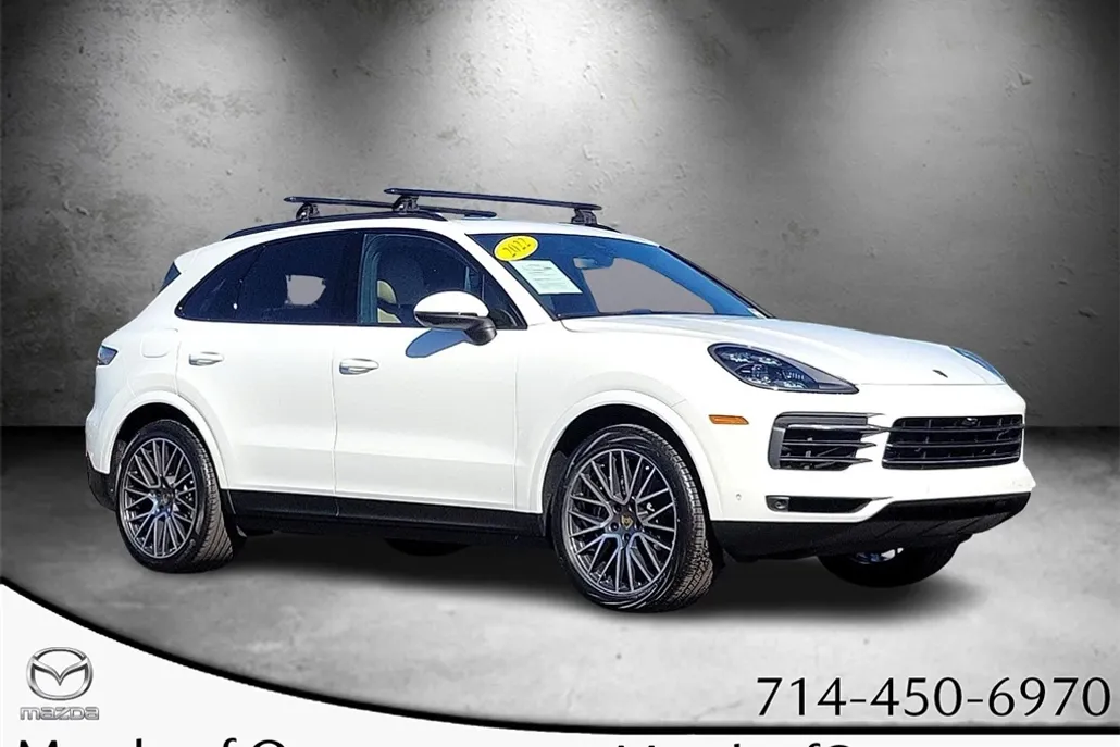 2022 Porsche Cayenne Base photo 1