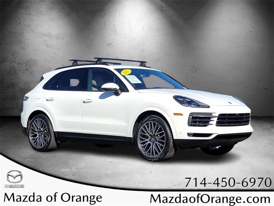 2022 Porsche Cayenne Base photo 1