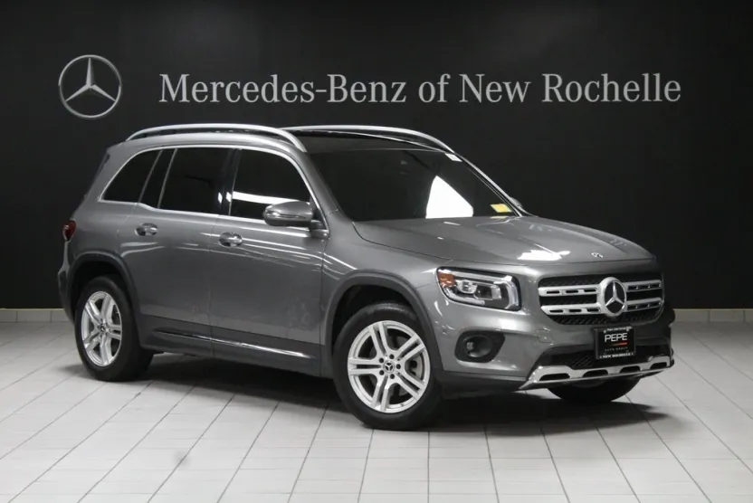 2022 Mercedes Benz GLB 250 4MATIC photo 1
