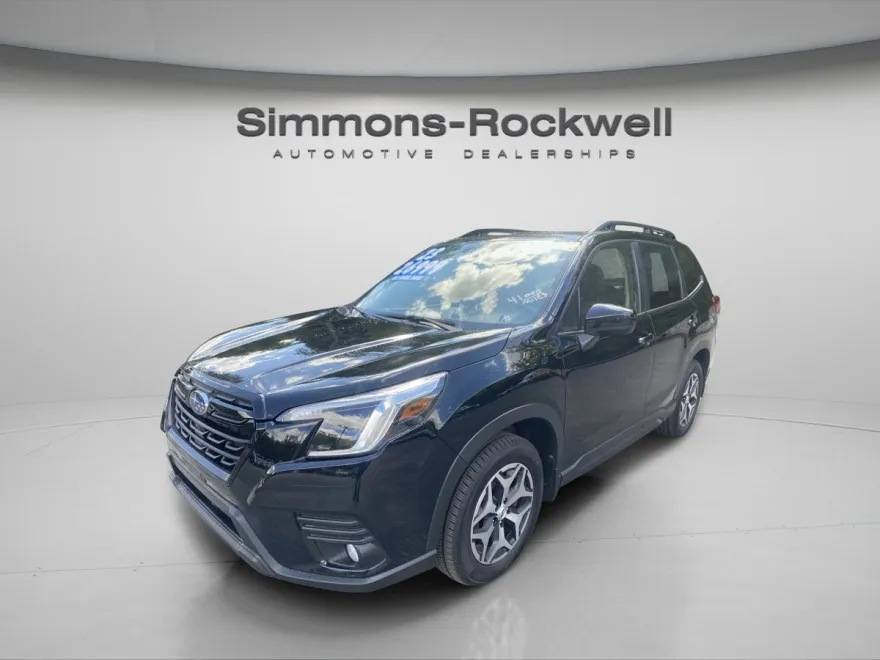 2023 Subaru Forester Premium photo 1