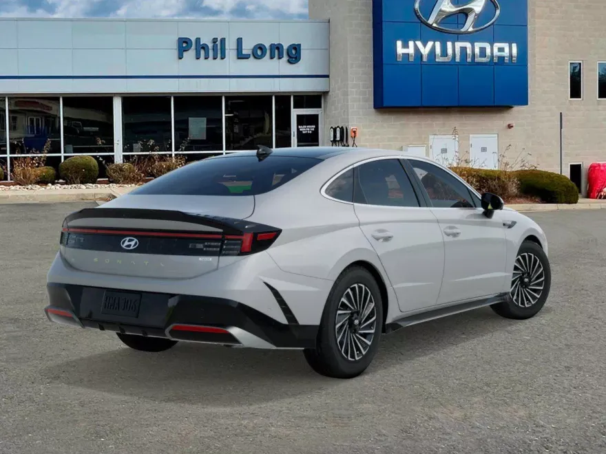 2026 Hyundai Sonata Hybrid Limited photo 1